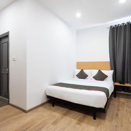Townhouse Hotel Mannat International Calcutta Buitenkant foto